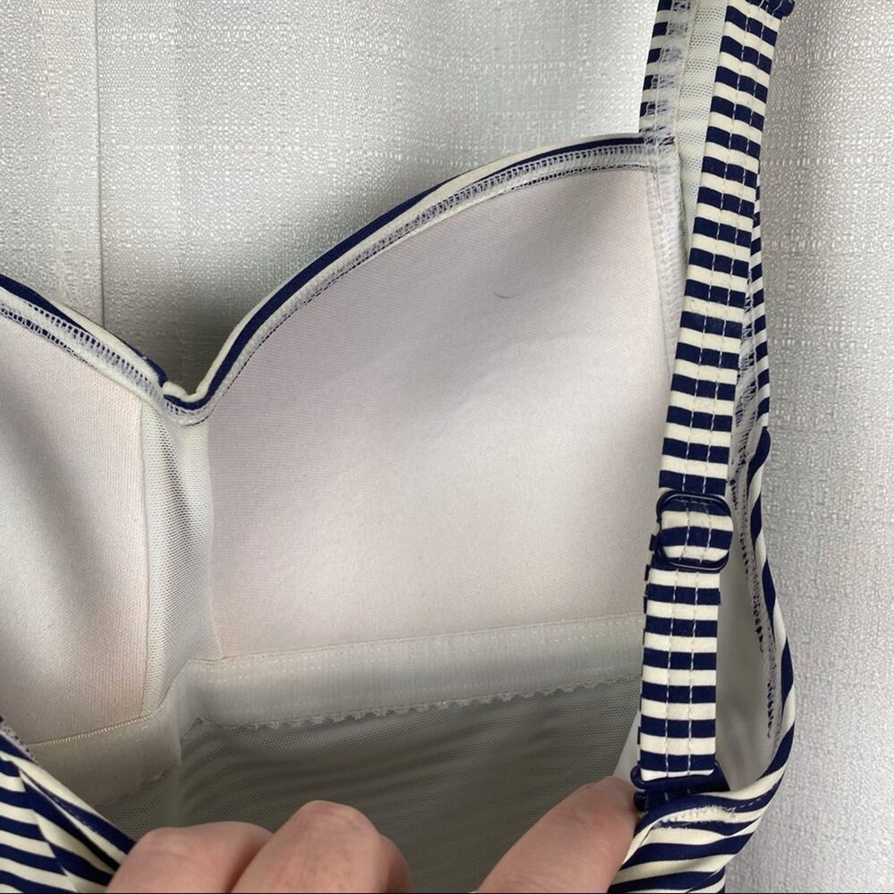 NipTuck Swim Blue&White Sorrento Stripe Joanne One Piece Swimsuit Sz.6 - Picture 10 of 16